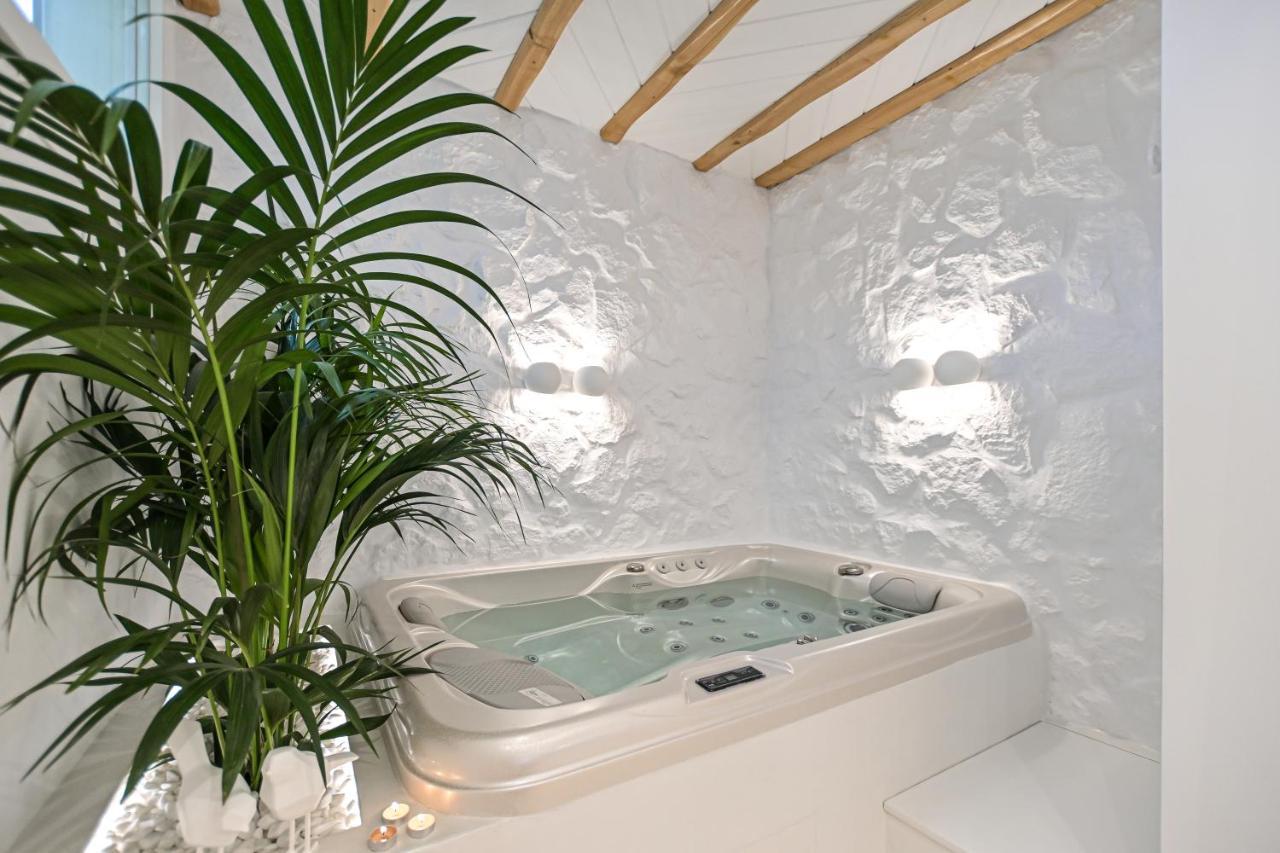 Mythos Luxury Suite Naxos City Экстерьер фото