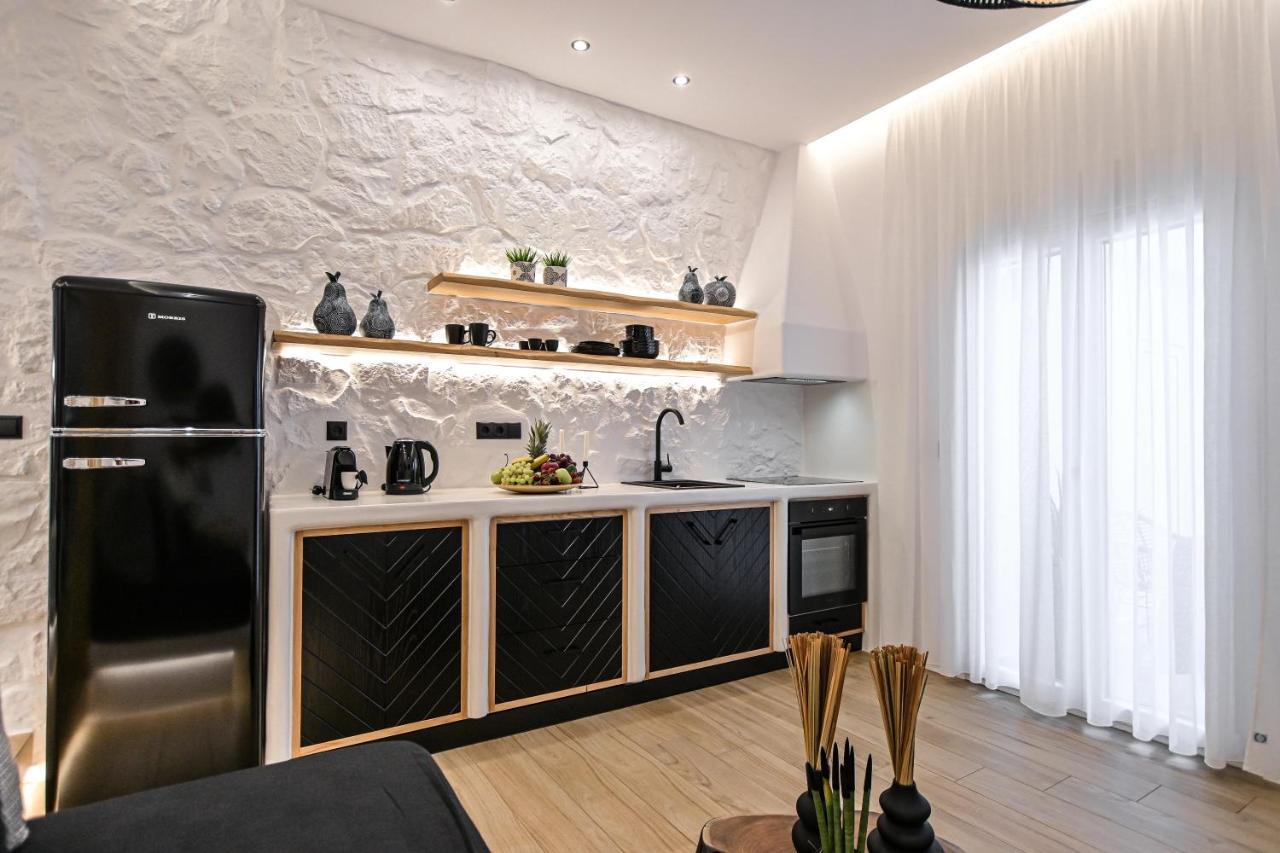Mythos Luxury Suite Naxos City Экстерьер фото