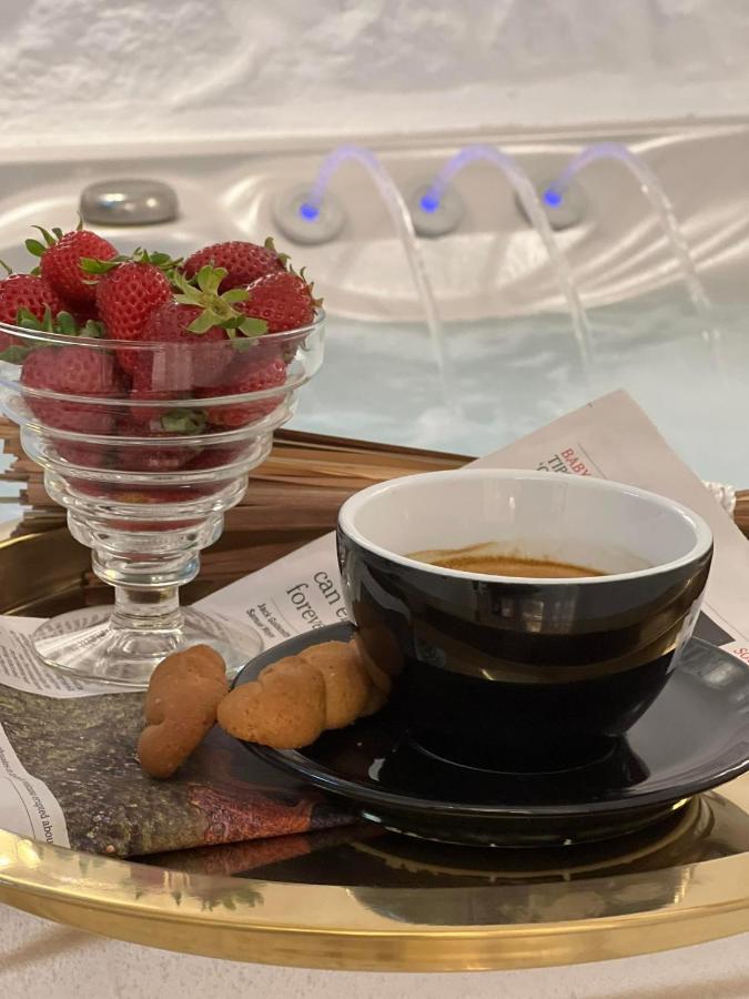 Mythos Luxury Suite Naxos City Экстерьер фото