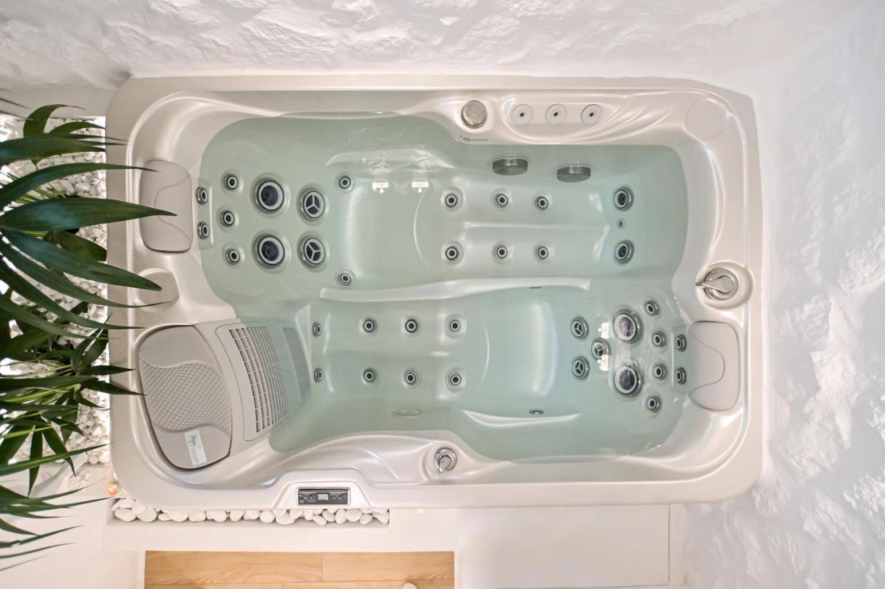 Mythos Luxury Suite Naxos City Экстерьер фото